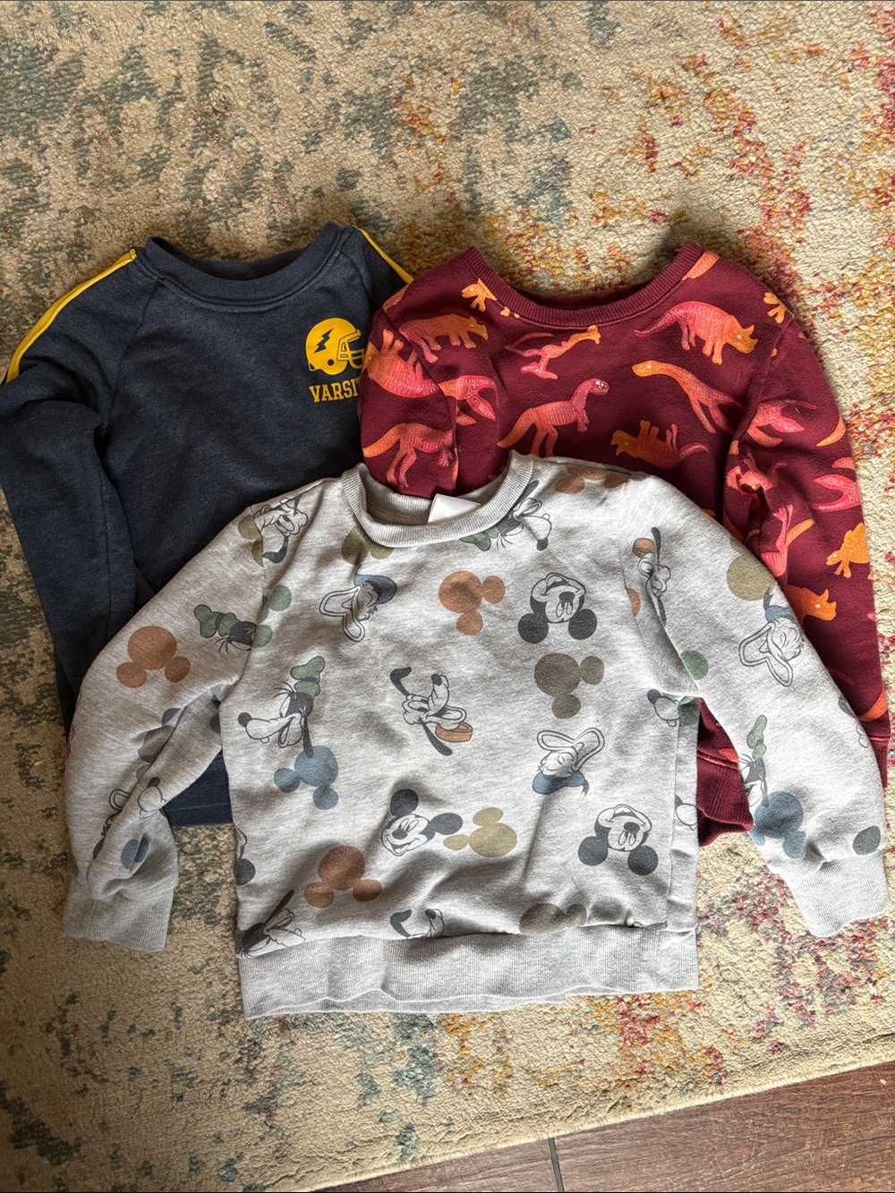 Kids pullovers